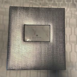 Silver ROWHOUSE Photo Album Holds 500 Photos!